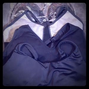 Sports bra lot